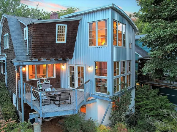 2036 23rd Avenue E, Seattle, WA 98112