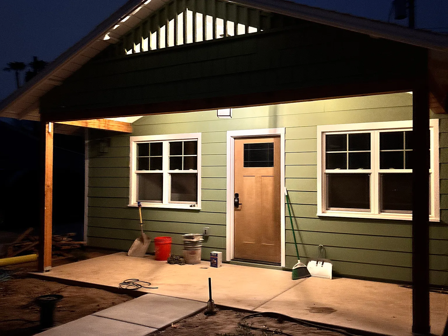 2 bed, 900 sqft, $2,250 — Photo 3