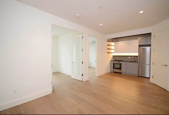 Rented by ERNY LLC | media 32