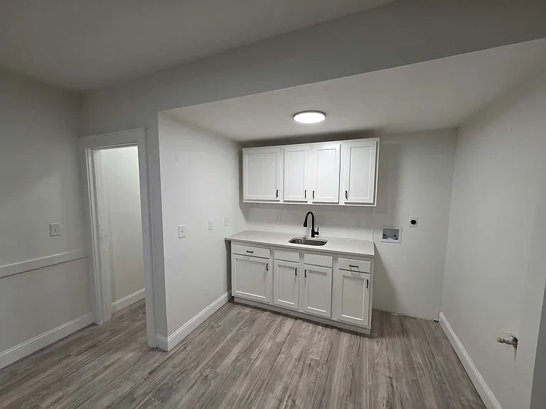 224 Whiting St #3 — Photo 7