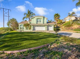 3005 Michelle Dr, Colton, CA 92324