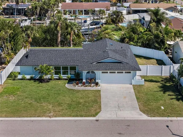 4568 40th St S, Saint Petersburg, FL 33711