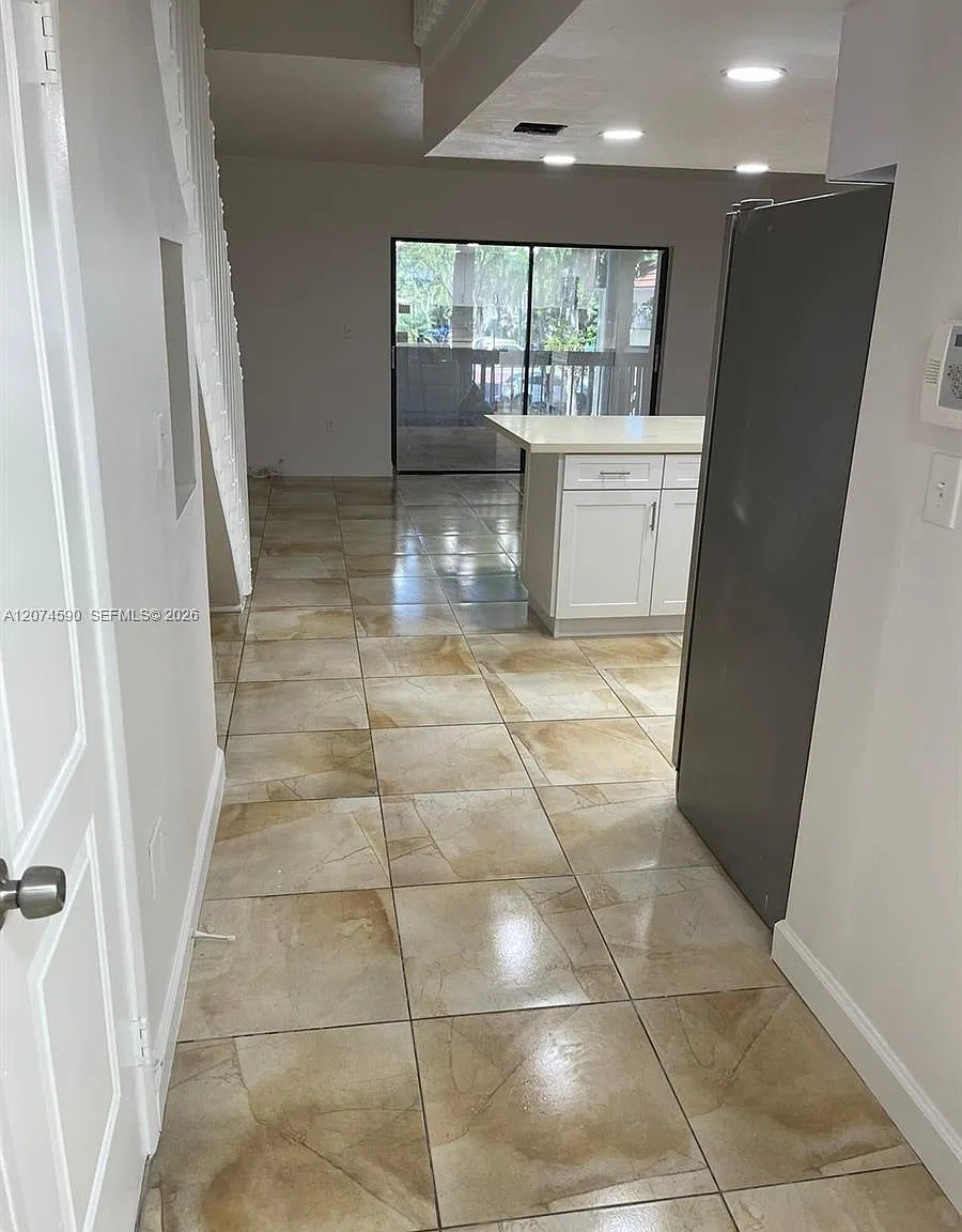 Elan At Calusa Condo Ix — Photo 3