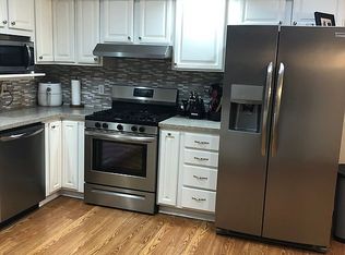 10710 Hillside Ct, Plymouth, IN 46563