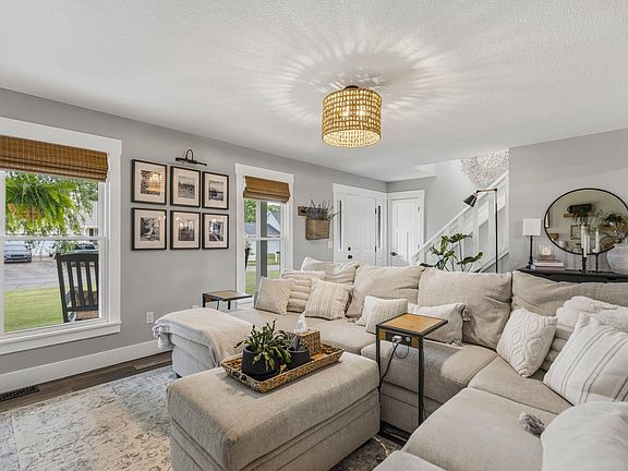 5th image of 109 Patio Rd