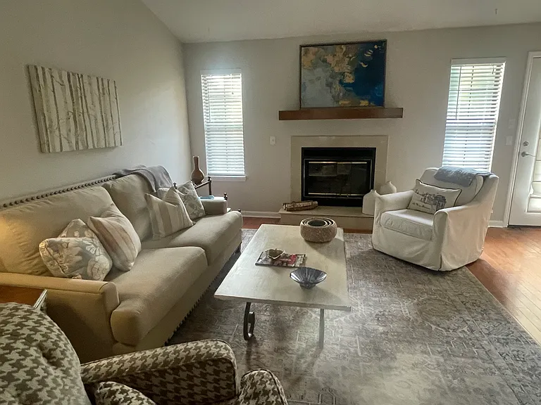 448 Merlin Way — Photo 5