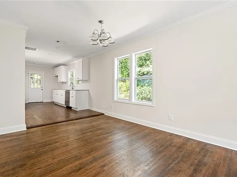 623 Quillian Ave — Photo 17