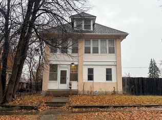 393 Geranium Ave E, Saint Paul, MN 55130