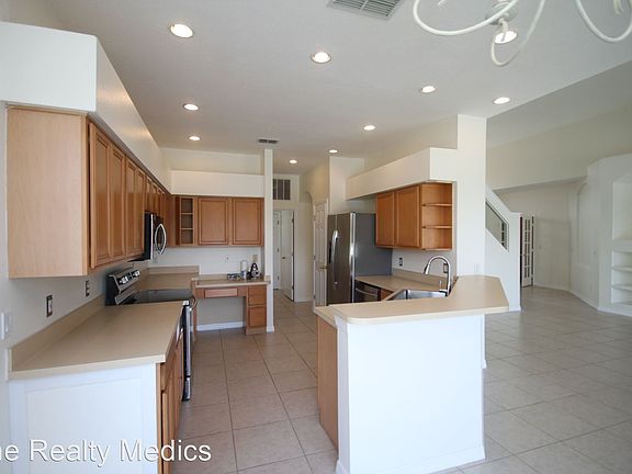 4th image of 851 Golden Pond Ct