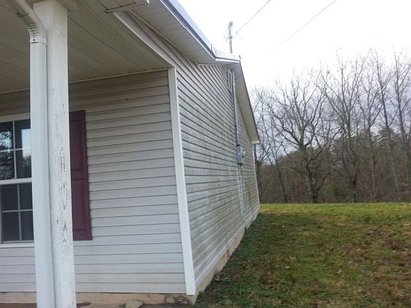 3rd image of 315 Hannah Ln