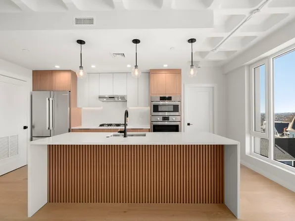 125 Lowell St #603, Somerville, MA 02143