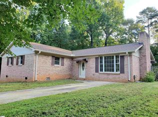 71 Skyland Dr, Clinton, SC 29325