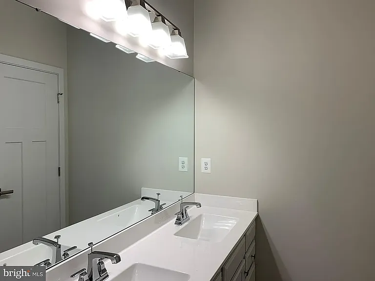 Second bathroom on 2nd floor