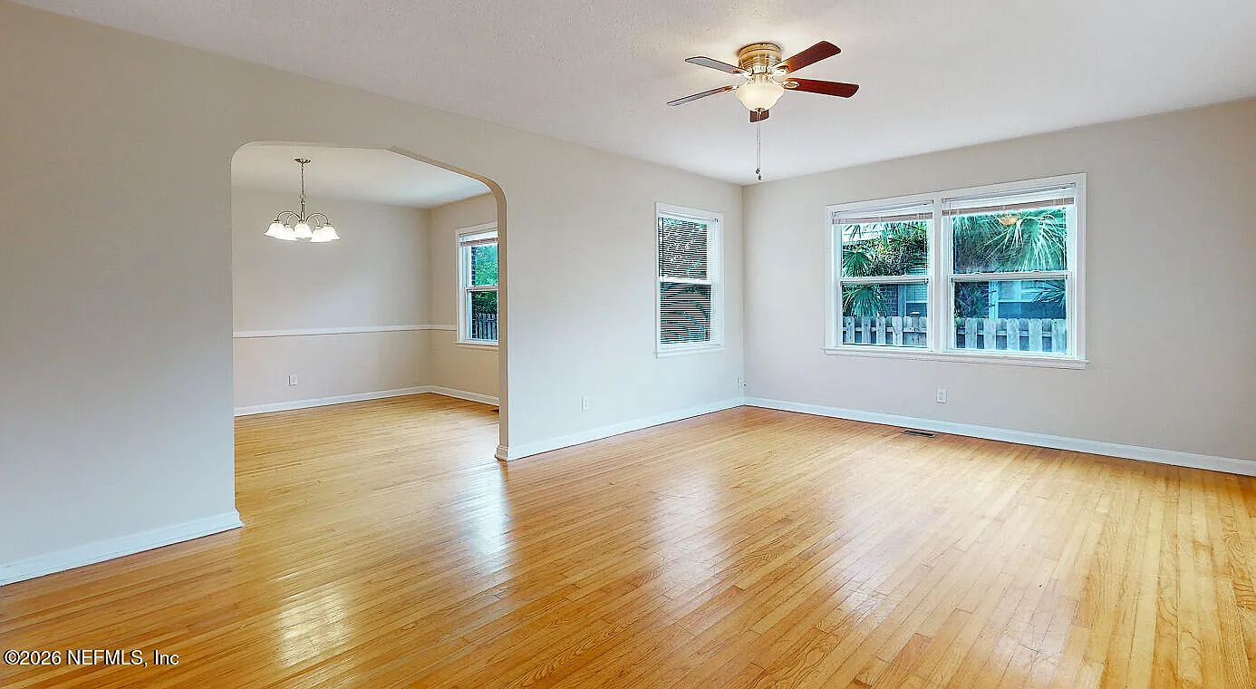 3 bed, 1.5 bath, 1745 sqft, $1,850 — Photo 4