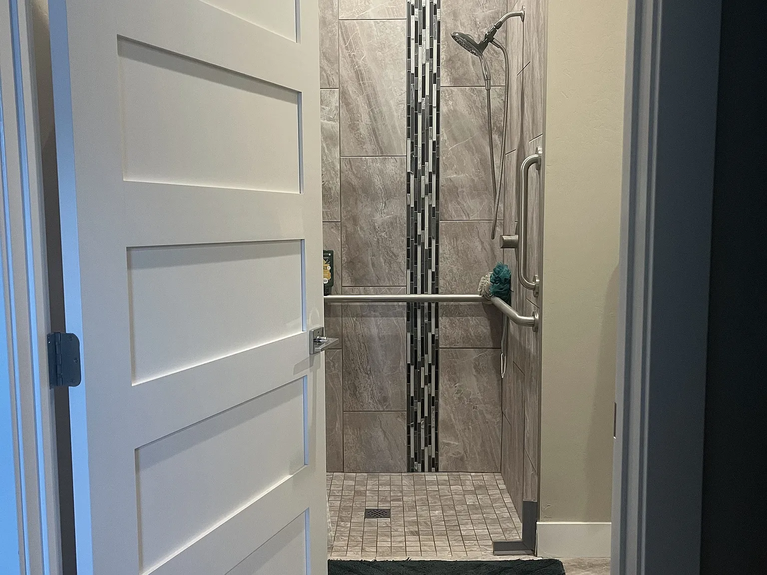 2 bed, 948 sqft, $2,300 — Photo 4