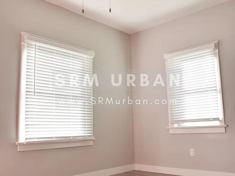 438 W Date St #1 — Photo 10