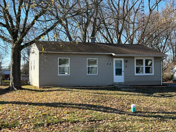 407 Fairlane Dr, Crawfordsville, IN 47933