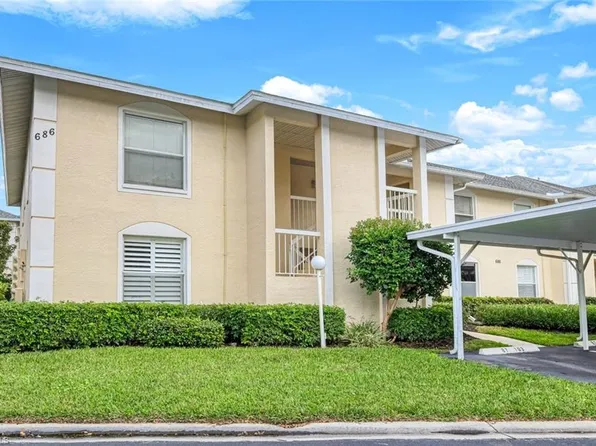 686 Squire CIR #202, NAPLES, FL 34104