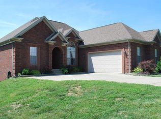 650 Meadowcrest Dr, Mount Washington, KY