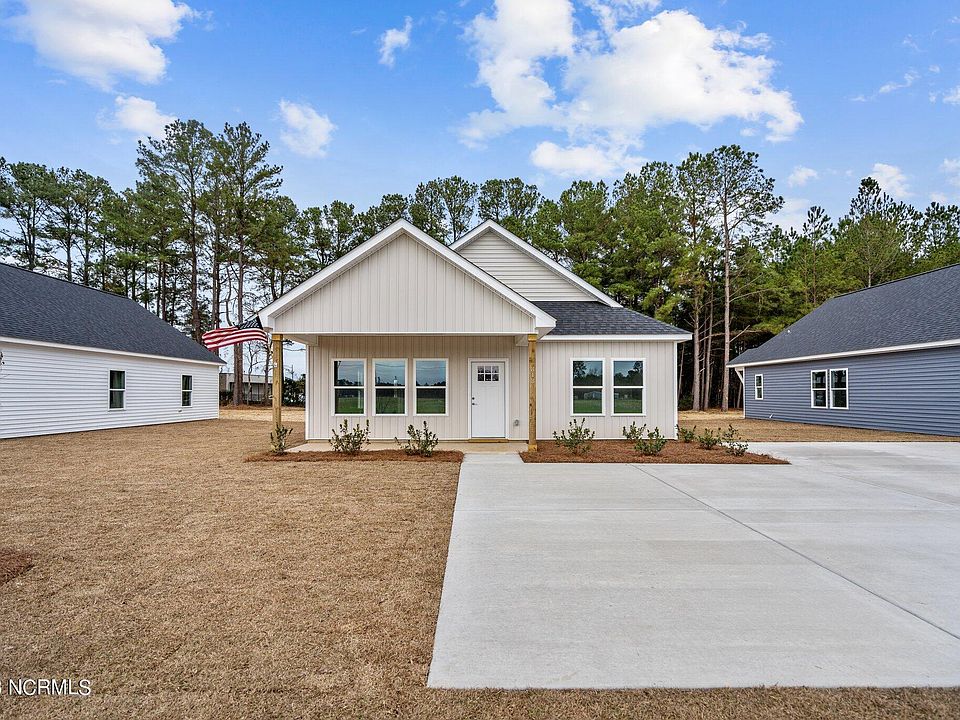 818 W Bridgers St Ext, Burgaw, NC 28425 Zillow