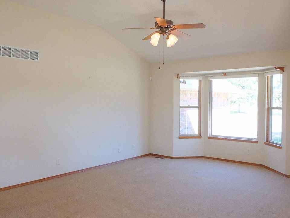 257 S Maple Dunes Ct, Wichita, KS 67235 MLS 629125 Zillow