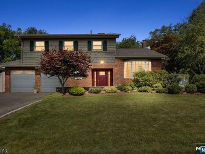 6 Davenport Ave, Roseland, NJ, 07068