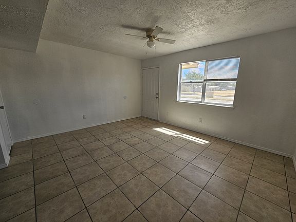 5th image of 2631 SW H Ave APT B