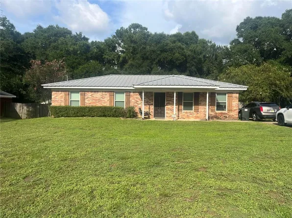 2066 Mesa Dr, Semmes, AL 36575