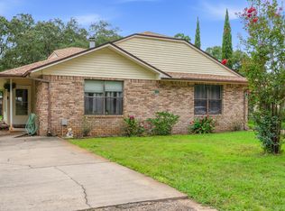 512 Parkview Rd NW #A & B, Fort Walton Beach, FL 32547