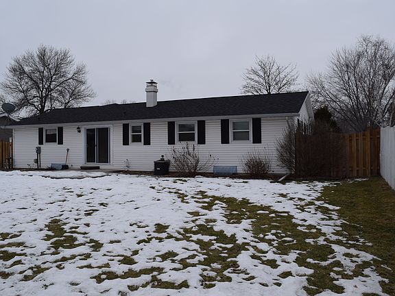 2nd image of 1241 Suburban Dr