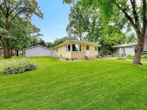 4821 Steinhauer Trl, Madison, WI 53716