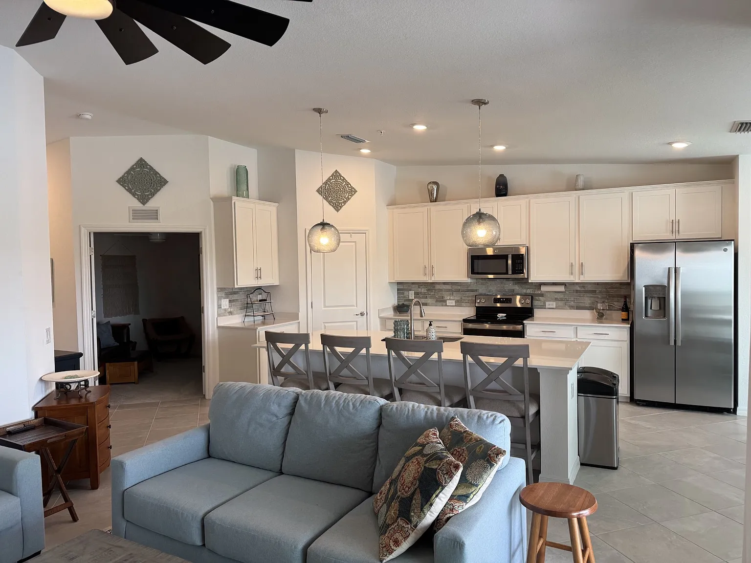 2 bed, 1366 sqft, $3,500 — Photo 3