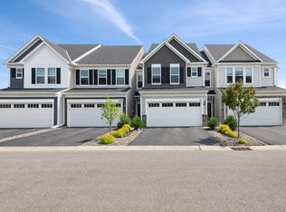 711 Maggie Way, Chanhassen, MN 55317