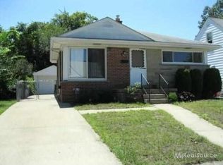986 E Robert Ave, Hazel Park, MI