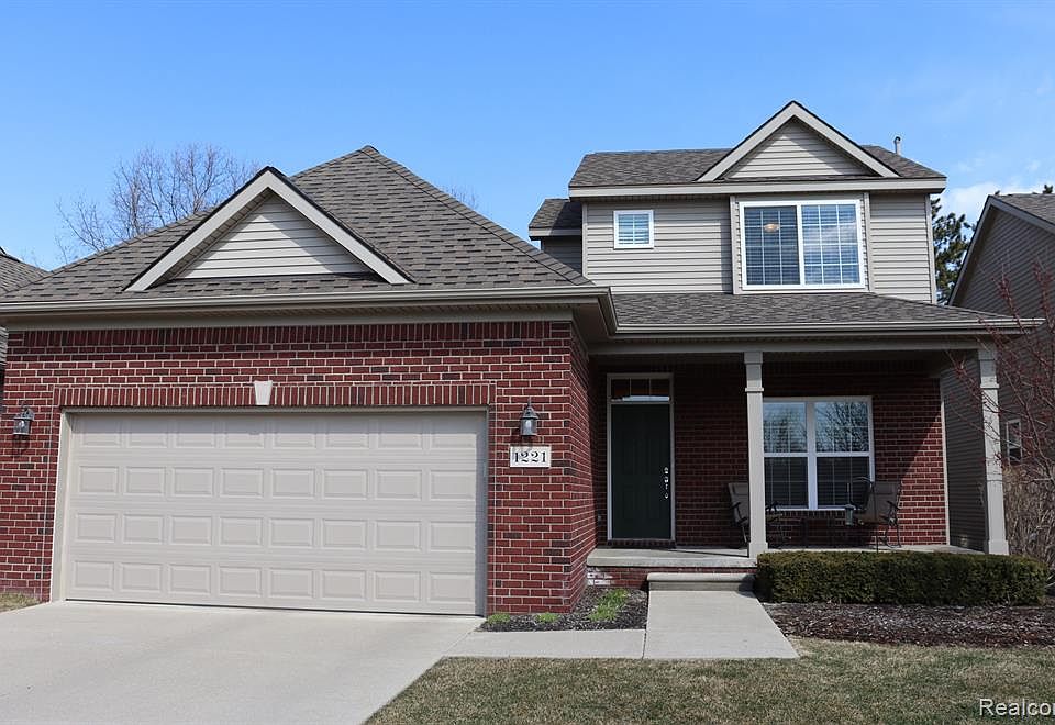 1221 Cambridge Cir, Waterford, MI 48327 Zillow