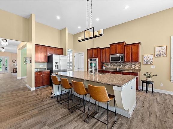 2nd image of 130 Tuscany Trace Dr