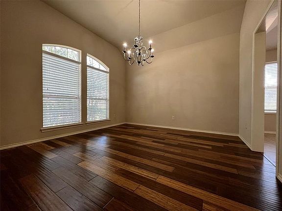 3rd image of 20234 W Lakebridge Ln