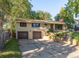 1227 Ripley Ave E, Maplewood, MN 55109