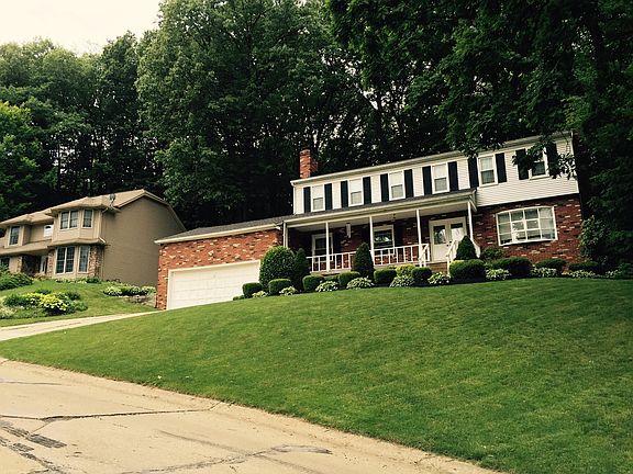3rd image of 754 Lafayette Dr