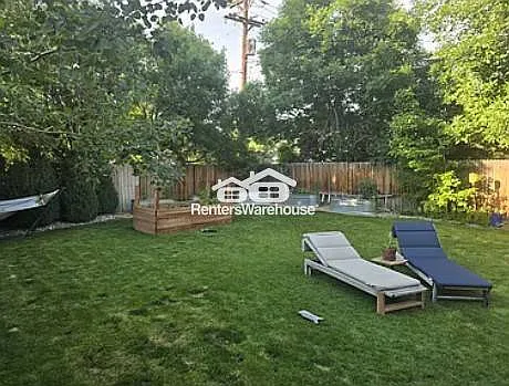 3506 S Holly St — Photo 13