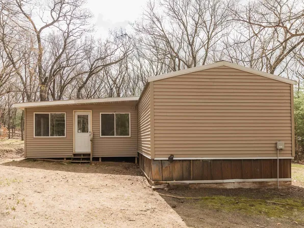 N6432 8th Dr, Westfield, WI 53964