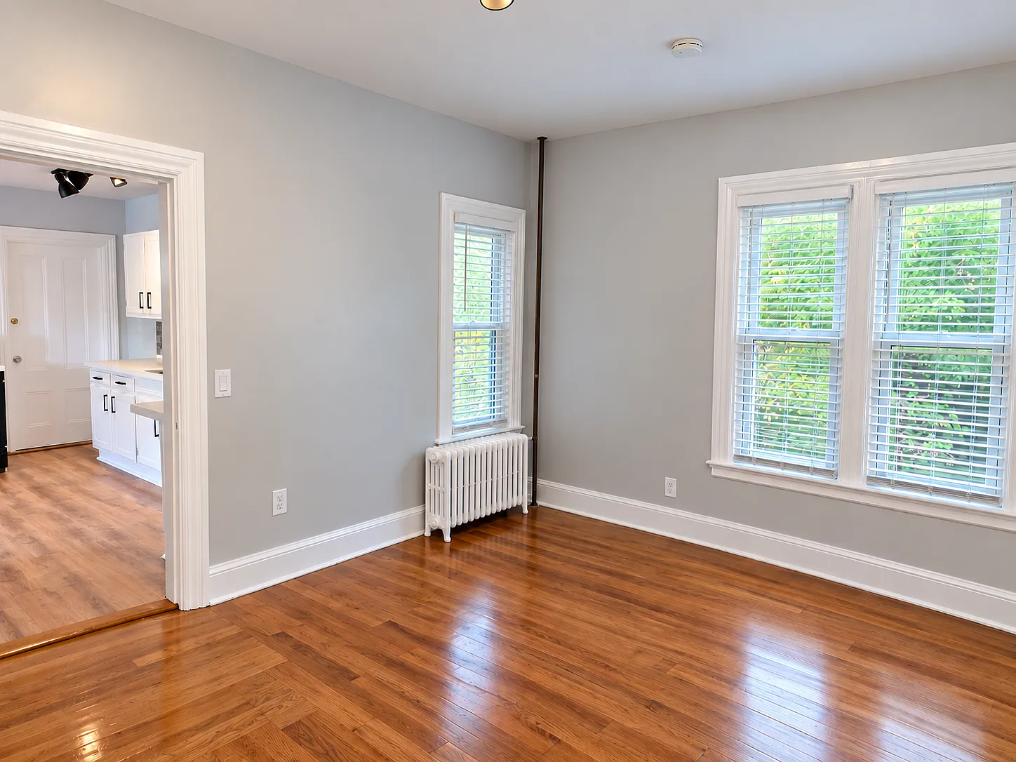 54 Grant St — Photo 4