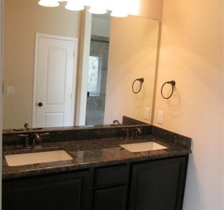 1st image of 1909 Tawakoni Dr