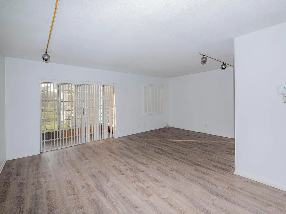 5501 NW 2nd Ave #202