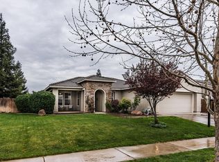 2077 Bidwell Bar Dr, Plumas Lake, CA