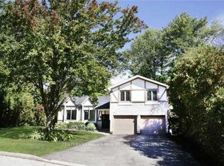 163 Castle Cres, Oakville, ON L6J 5H4