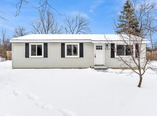12 Faust Ct, Ann Arbor, MI 48108