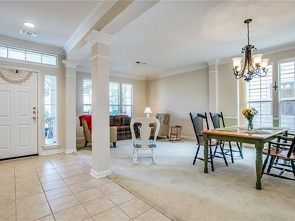 4th image of 714 Creek Walk Pl