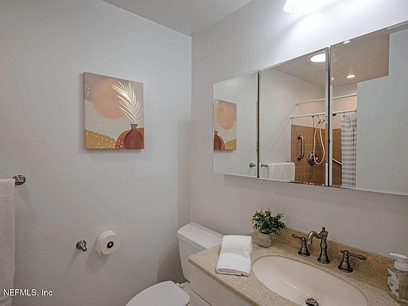 4th image of 872 ALCALA Drive