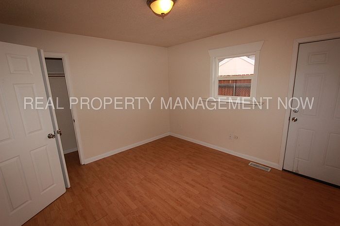 2nd image of 125 S 11th St APT 11